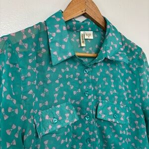 Passport Teal Pink Novelty Bow Print Sheer Button Down Top Size M